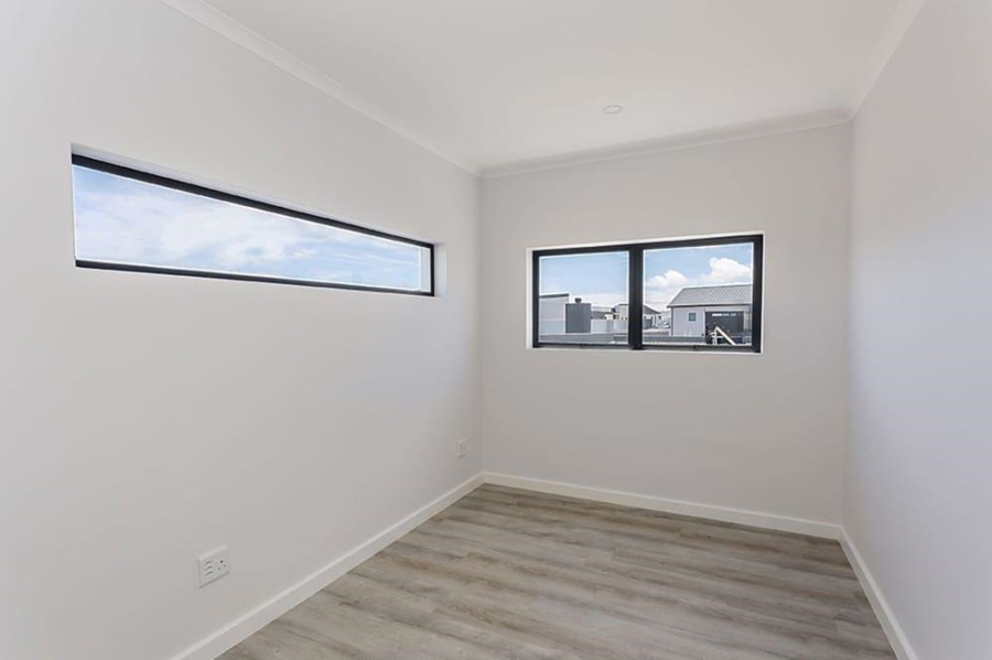 4 Bedroom Property for Sale in Sandown Western Cape